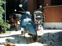 Piaggio Vespa 150 GL 02